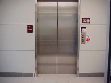 Лифт.